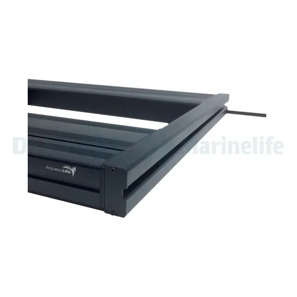Decor endcaps for narrowing Aquatic Life hybrid fixture to 4