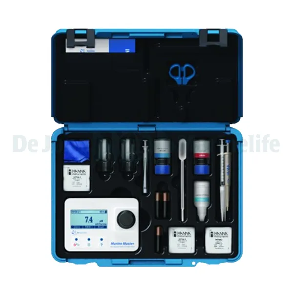 Kit with HI97105 photometer and standards in carrying case | M